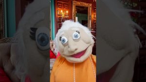 סבתא תמיד בבית